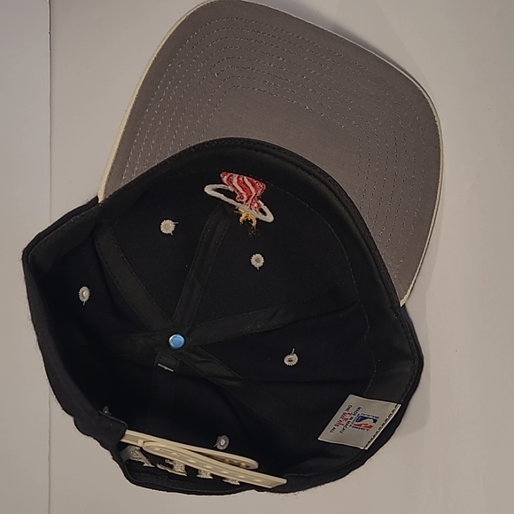 Vintage Miami Heat NBA Basketball Snapback Hat - Picture 7 of 8